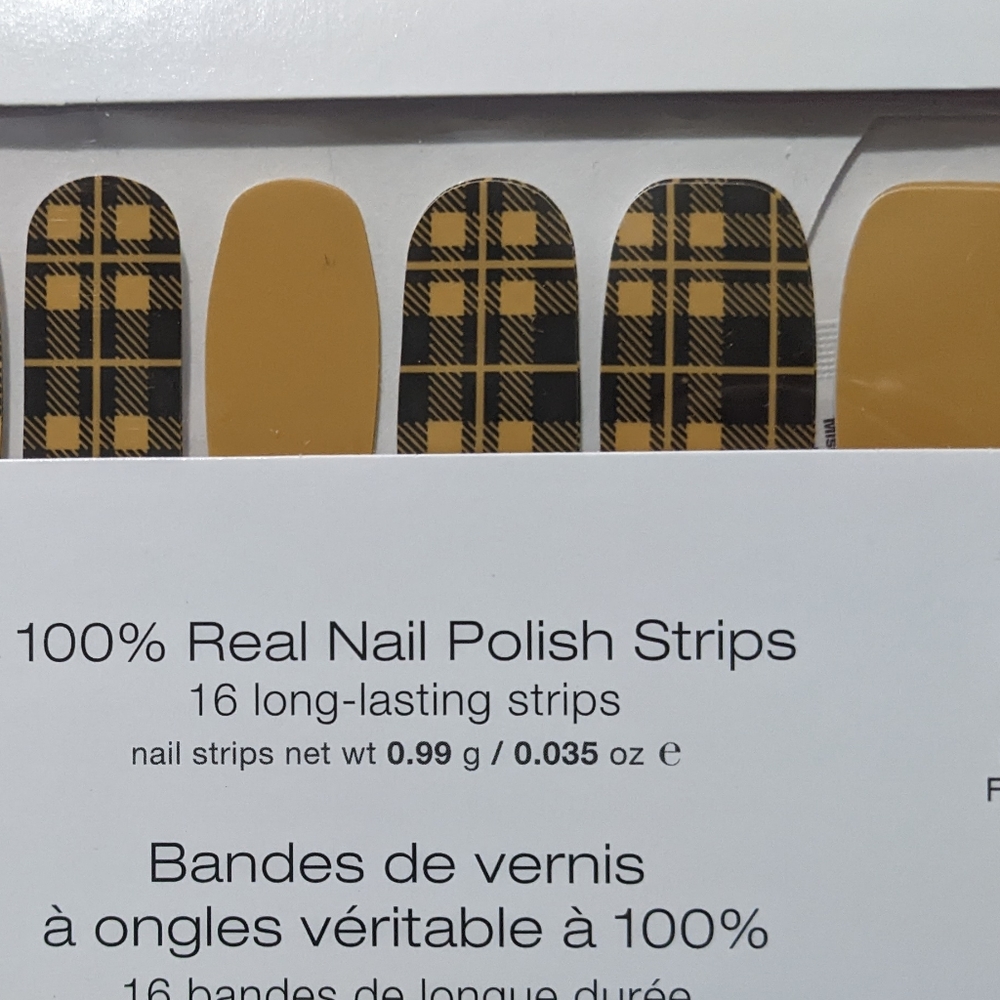 Breaking Plaid RETIRED ColorStreet Fall Colors NIB
